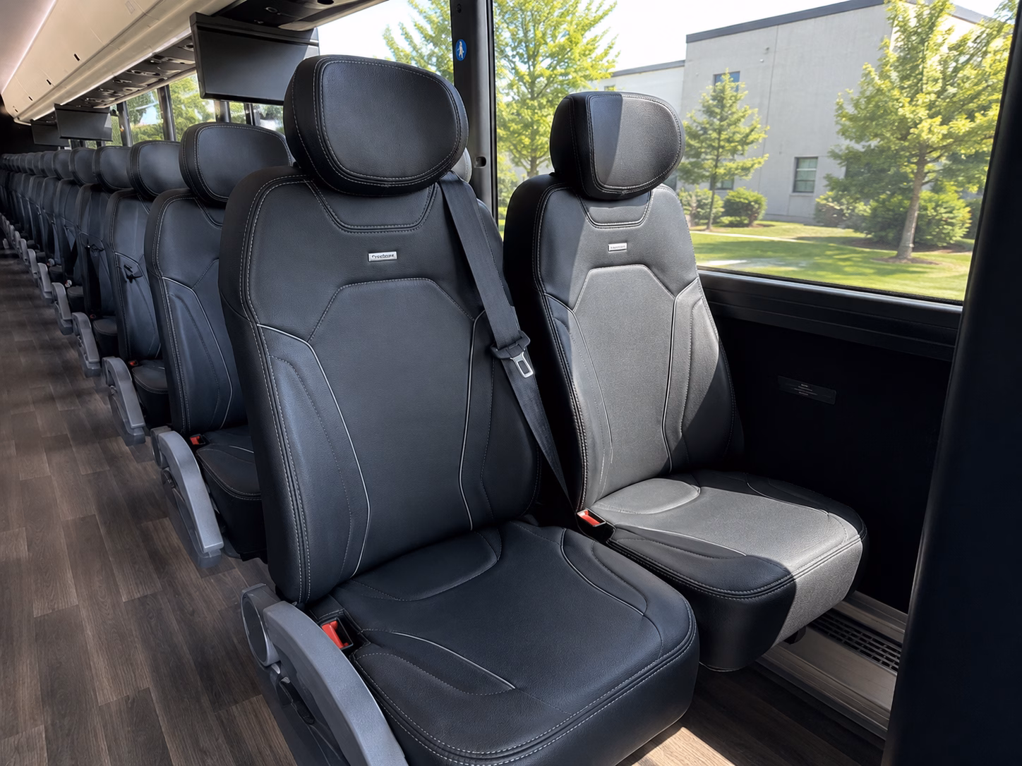 charter buses and minibuses to the henry ford museum and detroit area destinations